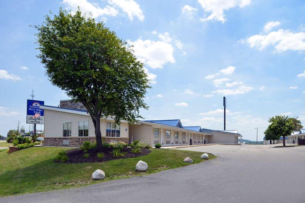 Americas Best Value Inn & Suites St Clairsville Wheeling St. Clairsville Εξωτερικό φωτογραφία