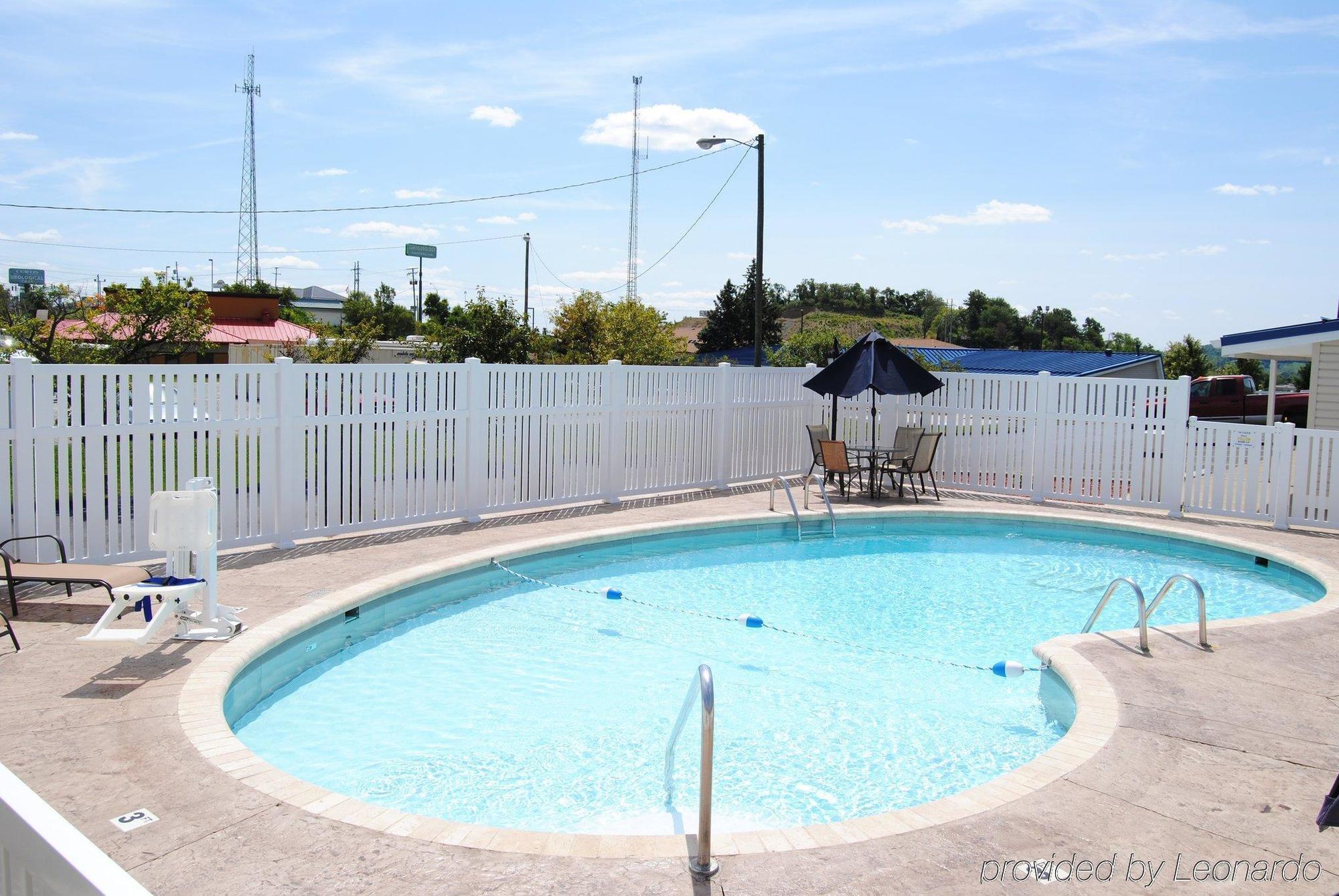 Americas Best Value Inn & Suites St Clairsville Wheeling St. Clairsville Εξωτερικό φωτογραφία
