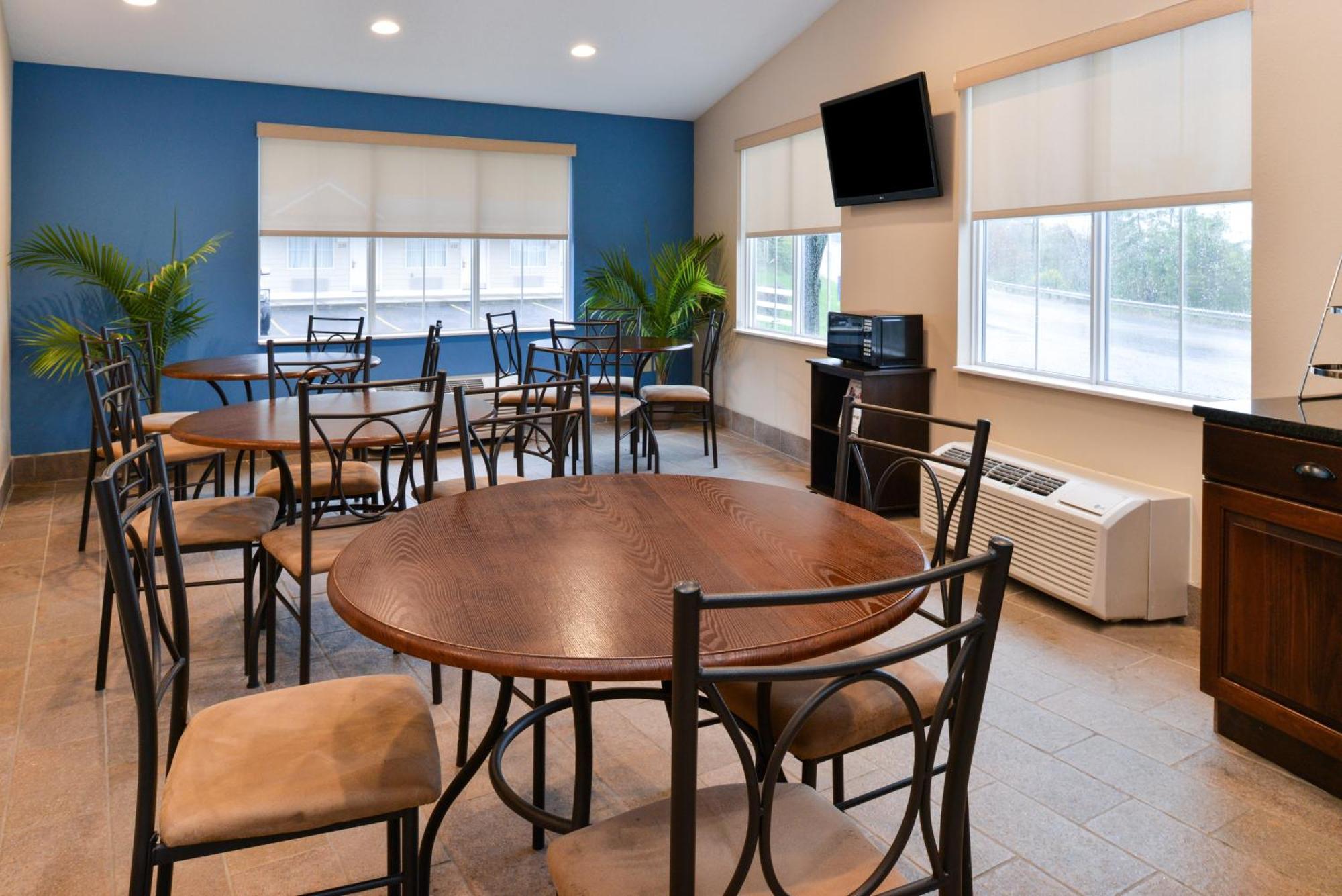 Americas Best Value Inn & Suites St Clairsville Wheeling St. Clairsville Εξωτερικό φωτογραφία