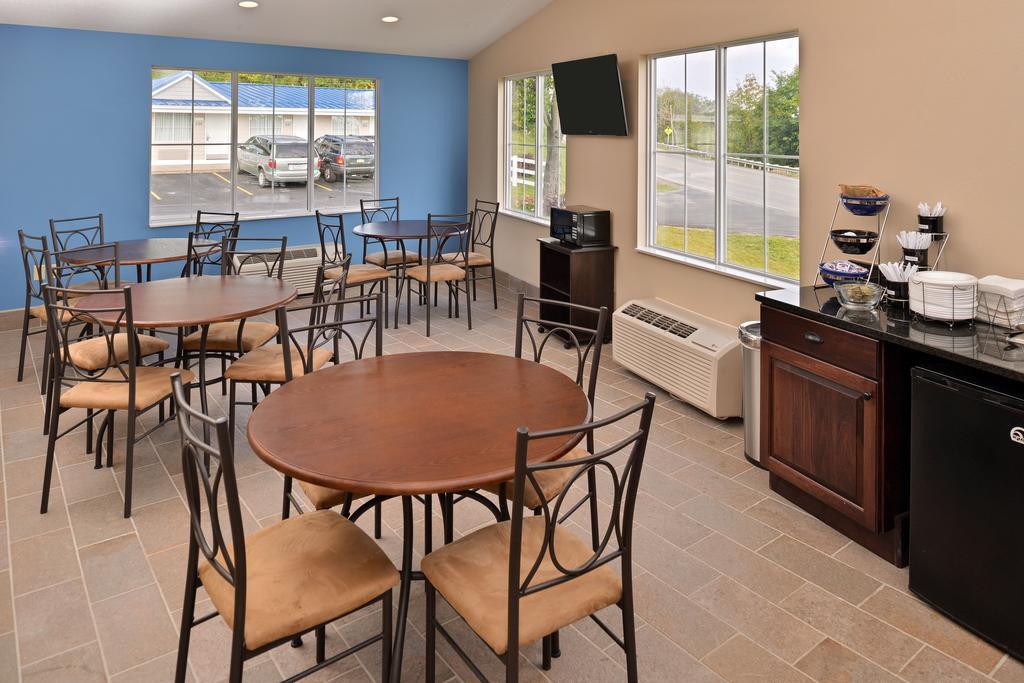 Americas Best Value Inn & Suites St Clairsville Wheeling St. Clairsville Εξωτερικό φωτογραφία