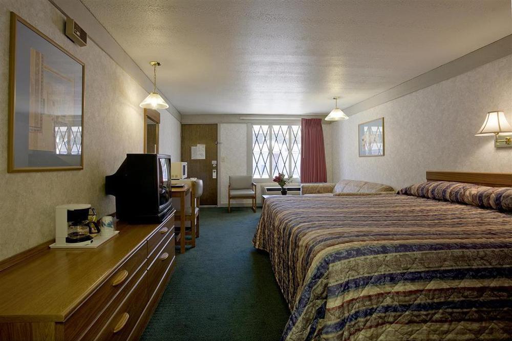 Americas Best Value Inn & Suites St Clairsville Wheeling St. Clairsville Δωμάτιο φωτογραφία